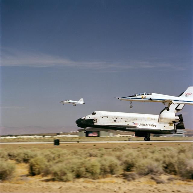 NASA image: Landing - STS-4 - Edwards AFB (EAFB), CA