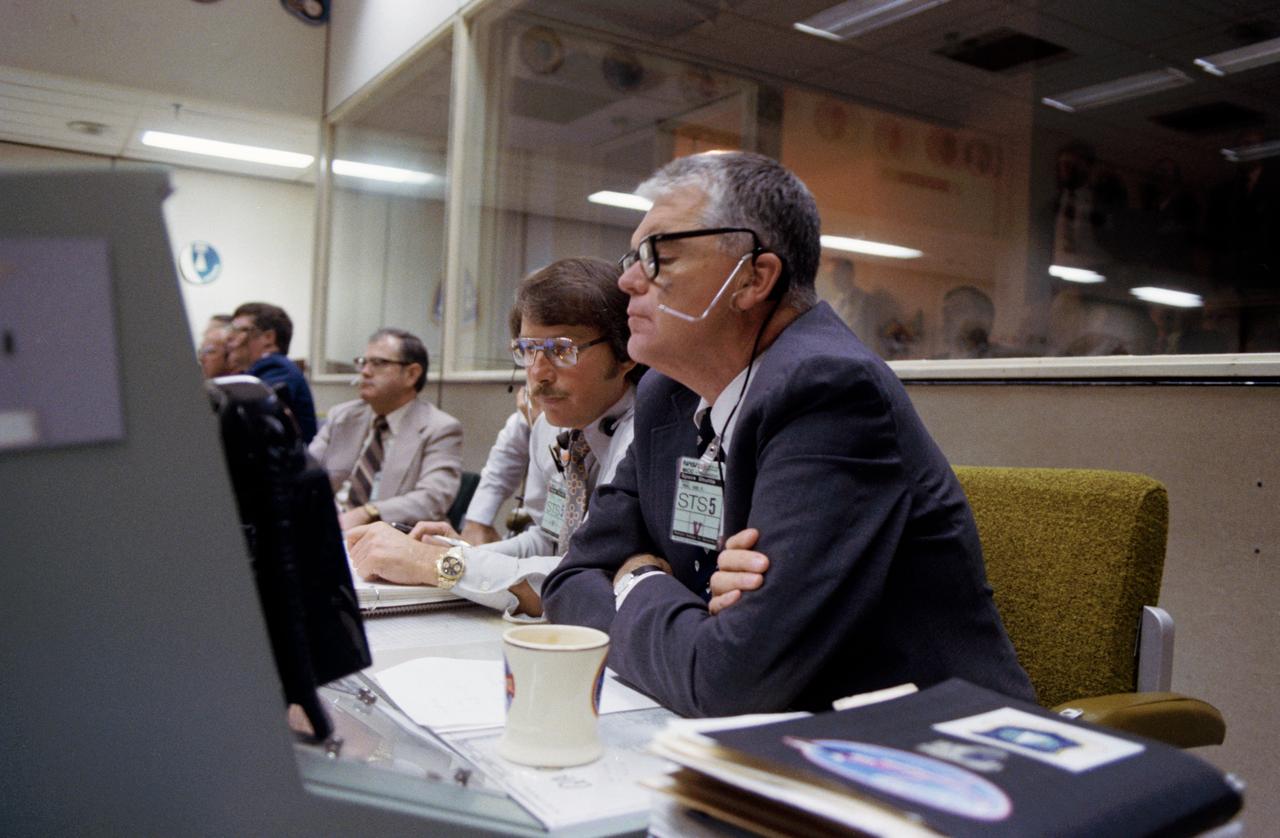 Views of MOCR activity during the STS-5 Mission (11/11-16/1982) of Dr. Hans Mark, NASA Deputy Administrator; Gerald Griffin; portrait of the STS-5 Flight Directors, Flight Director (FD) Cox and Lt. Gen. James A. Abrahamson, Associate Administrator for Space Flight, in the MOCR during the STS-5 Mission.   1. Abrahamson, J. T., Gen,.- STS-5 MOCR  2. Flight Directors - STS-5 MOCR  3. STS-5 - Inflight MOCR  4. Mark, Hans Dr. - STS-5 MOCR  5. Dir. Griffin, Gerald- STS-5 MOCR  JSC, Houston, TX.    S83-27153 thru S83-27158