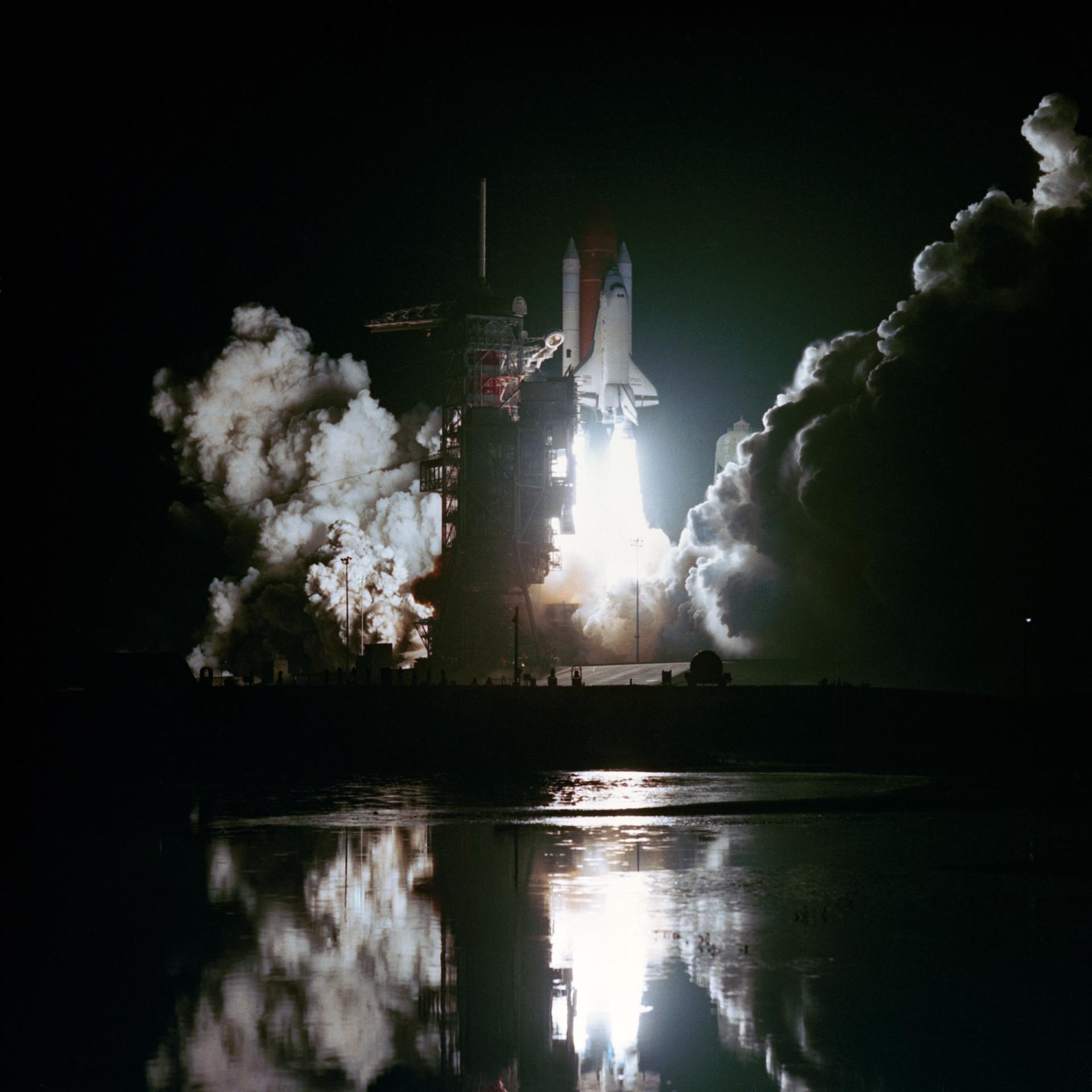 Night launch view of STS-8