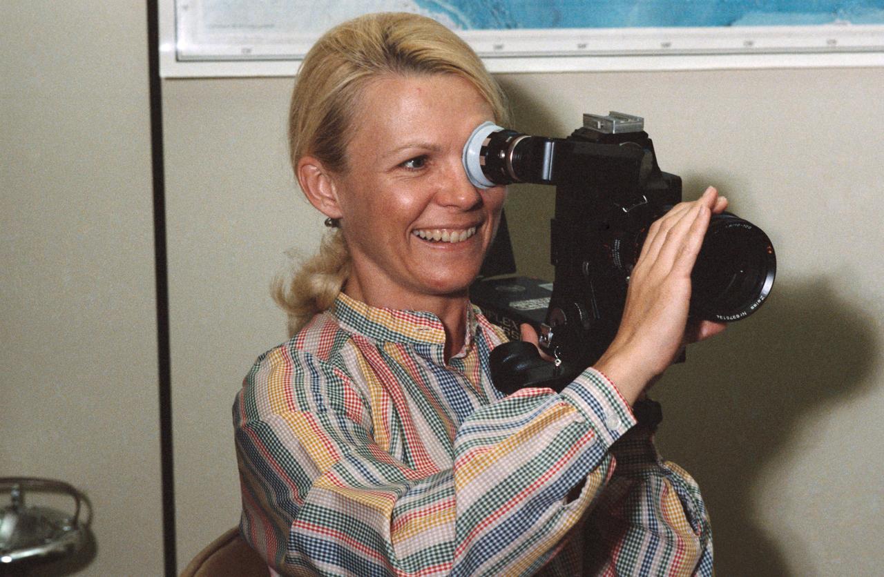 View of STS 51-D mission specialist Rhea Seddon training with the Arriflex 16mm camera.