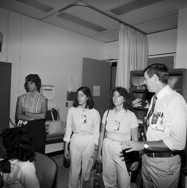 NASA image: CREW TRAINING - STS-33/51L - JSC