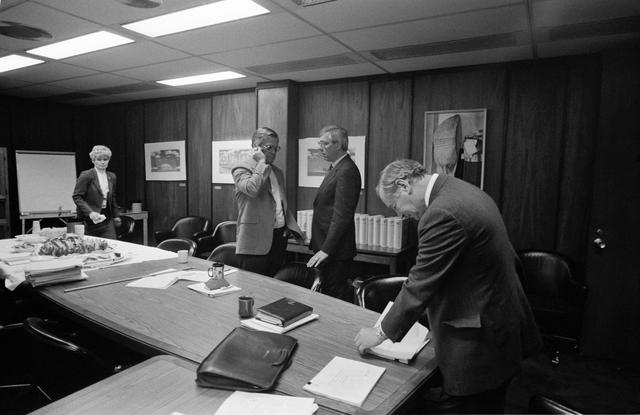 NASA image: Presidential commission investigating Challenger accident at JSC