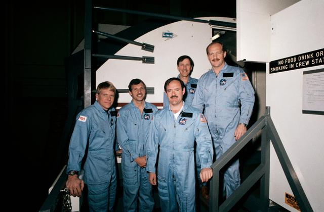 NASA image: CREW TRAINING (MOTION BASE SIMULATOR [MBS]) -  STS-26R - JSC