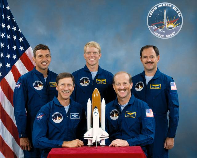 NASA image: Official Portrait - STS-26 Discovery - Orbiter Vehicle (OV)-103, crew