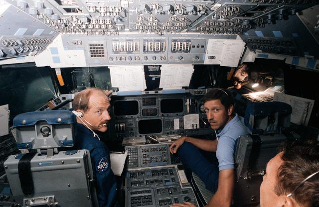 NASA image: STS-26 crew trains in JSC fixed-based (FB) shuttle mission simulator (SMS)