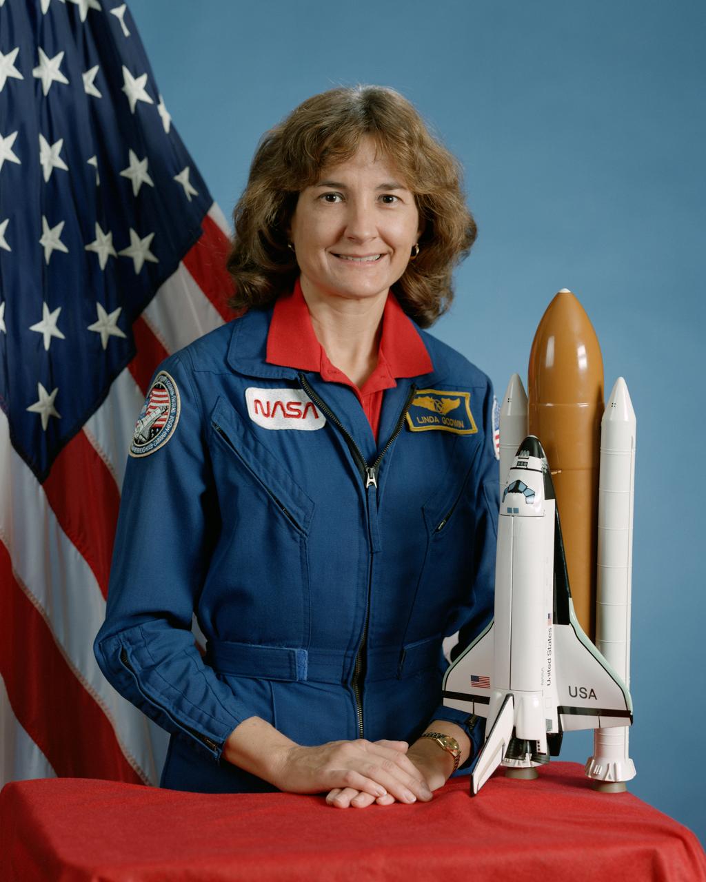 S90-26968 (January 1990) --- Astronaut Linda M. Godwin.