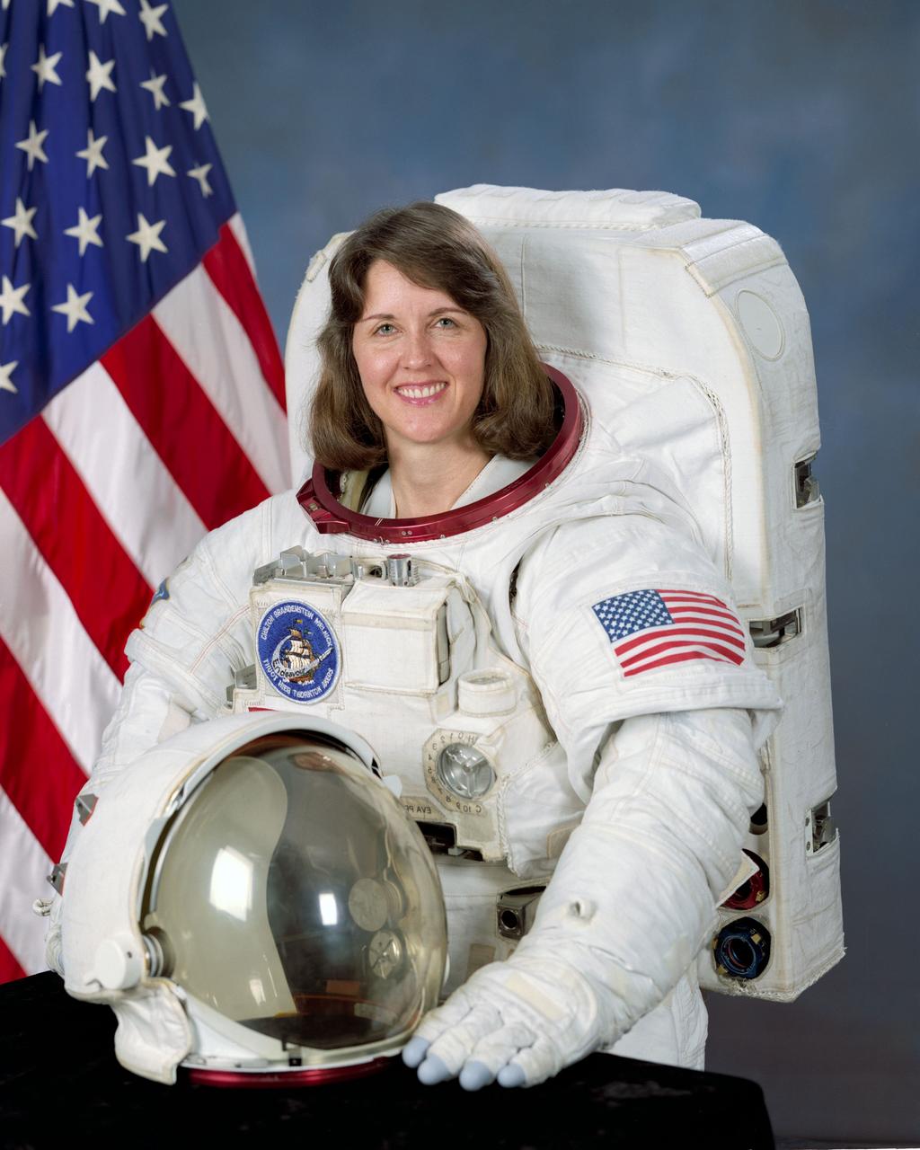 S92-42897 (7 August 1992) --- Astronaut Kathryn C. Thornton, mission specialist