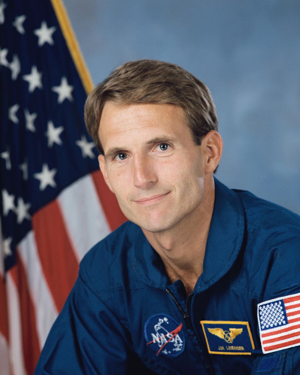 S92-44930 (8 Aug 1992) - Astronaut Jerry M. Linenger.