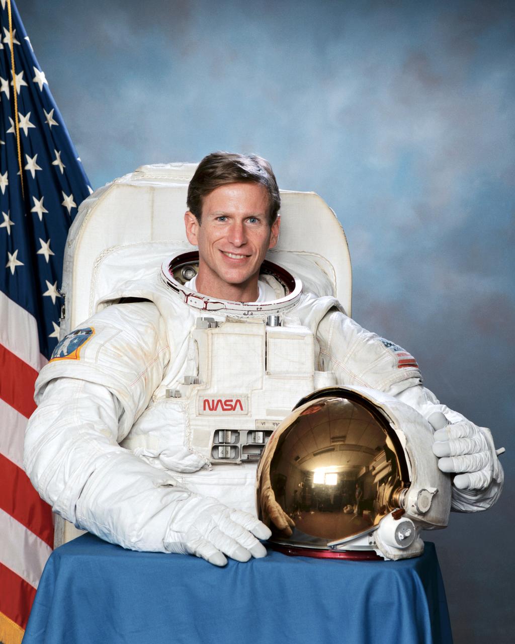 S95-14485 (15 July 1995) --- Astronaut Michael L. Gernhardt, mission specialist.