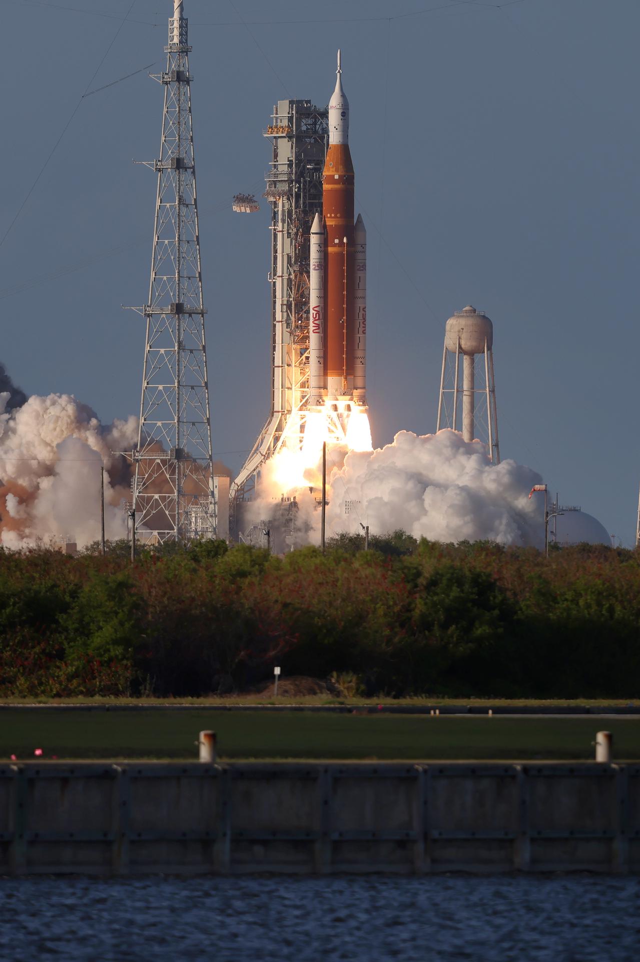 Four astronauts aboard NASA’s Orion spacecraft atop the SLS (Space Launch System) rocket launch on the agency’s Artemis II test flight, Wednesday, April 1 from Launch Complex 39B at NASA’s Kennedy Space Center in Florida. Artemis II lifted off at 6:35 p.m. ET. Artemis II is the first crewed mission of the agency’s Artemis campaign. The mission will send NASA astronauts Reid Wiseman, Victor Glover, and Christina Koch and CSA (Canadian Space Agency) astronaut Jeremy Hansen on an approximately 10-day journey around the Moon and back to Earth. Image credit: NASA/Michael DeMocker