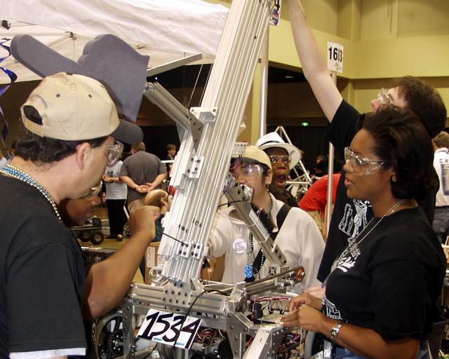 SSC engineers mentor FIRST Robotics teams
