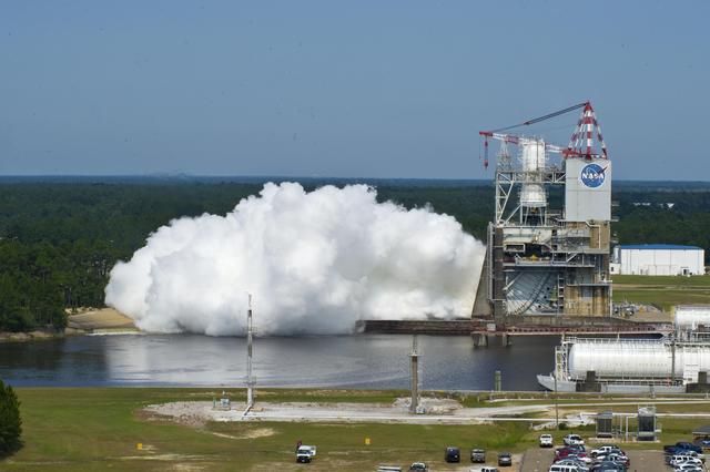 NASA image: J-2X engine