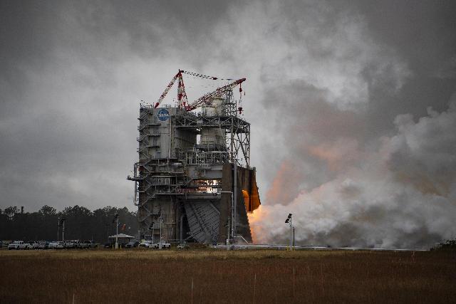 A hot fire at NASA’s Stennis Space Center on Nov. 15, 2023, marks the second test of the 12-test series. The NASA Stennis test team fires the certification engine for 500 seconds, or the same amount of time engines must fire to help launch the SLS (Space Launch System) rocket to space with astronauts aboard the Orion spacecraft.
