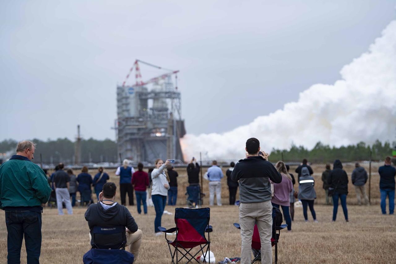 Sitewide employees at NASA’s Stennis Space Center watch the RS-25 test conducted on Jan. 23 as NASA continued a critical test series for future Artemis flights of NASA’s SLS (Space Launch System) rocket. The full-duration hot fire on the Fred Haise Test Stand is part of a 12-test series to certify production of new RS-25 engines by lead contractor Aerojet Rocketdyne, an L3Harris Technologies company. The new engines will help power SLS rocket on Artemis missions to the Moon and beyond, beginning with Artemis V.