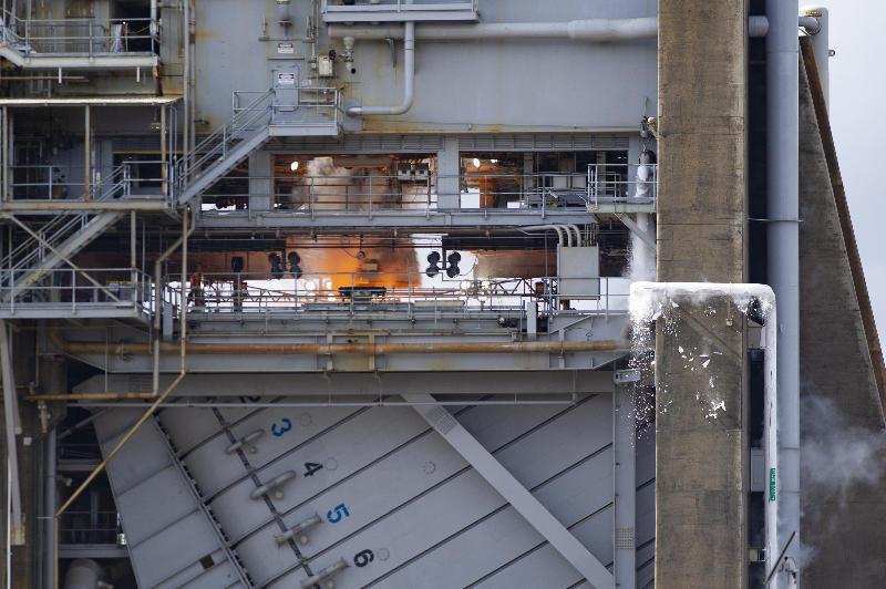 NASA image: NASA Marks Halfway Point for Artemis Moon Rocket Engine Certification Series