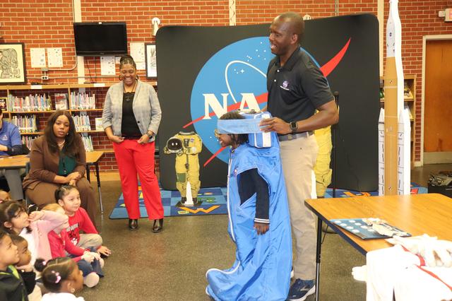 NASA image: NASA Engages the Artemis Generation in Capital City