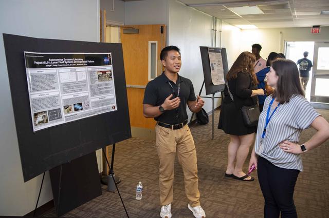NASA image: Summer Interns Display NASA Stennis Work