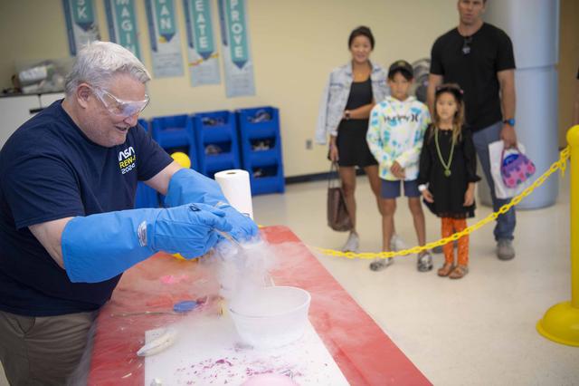 NASA image: Stennis Hosts Family Day at INFINITY