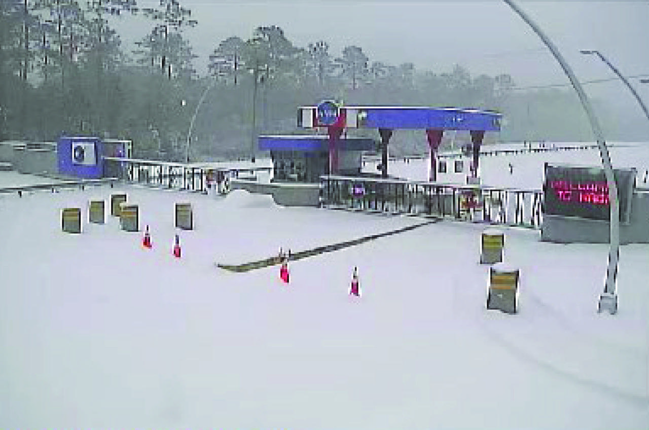 NASA’s Stennis Space Center near Bay St. Louis, Mississippi, is often associated with hot fires coming from the center’s long history of hot fire testing engines and stages that have helped power the nation’s space dreams since the first humans stepped foot on the Moon. However, NASA Stennis turned into a Winter Wonderland Jan. 21 when America’s largest rocket propulsion test site received a historic amount of snow across the unique federal city. Hancock County, where NASA Stennis is located, received five to seven inches of snow, according to the National Weather Service. It marked the most snow the county has received in 61 years. The December 31, 1963, snowfall holds the record at 10 inches of snow for Bay St. Louis, Mississippi.