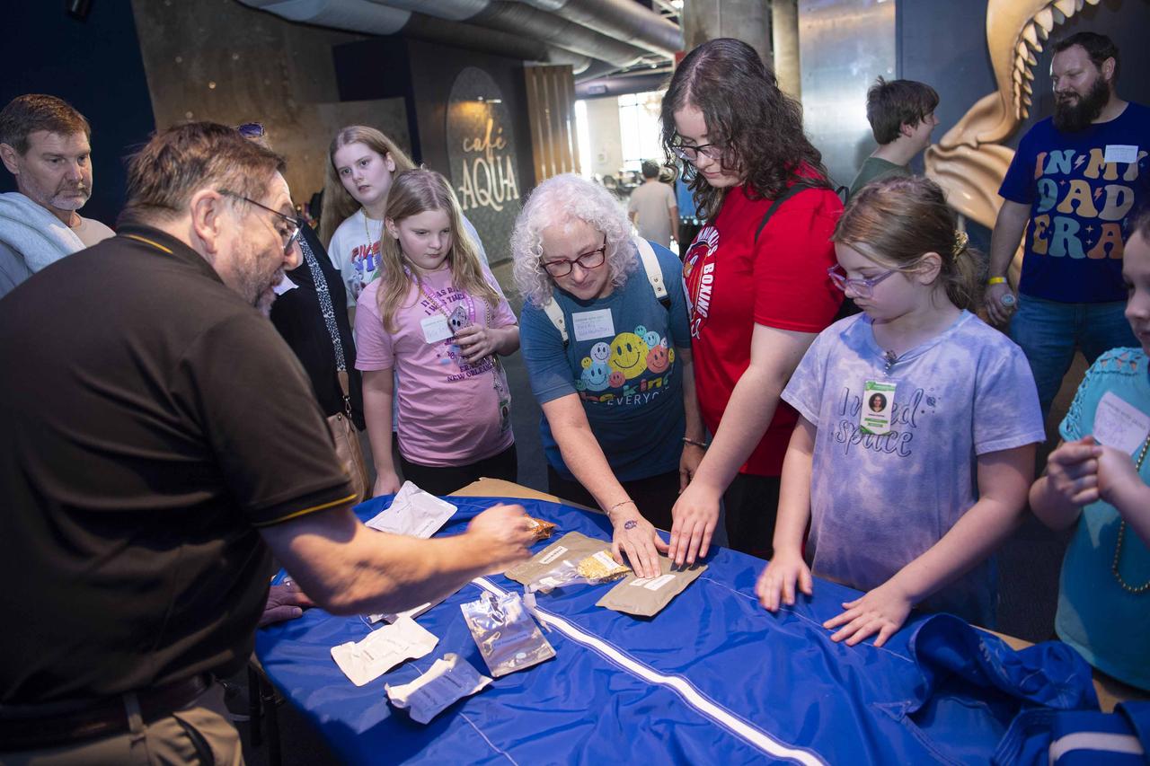 NASA Stennis representatives inspire the Artemis Generation at the Audubon Aquarium in New Orleans Feb. 7-8 with activities and displays highlighting space exploration, including NASA’s Artemis missions to the Moon.