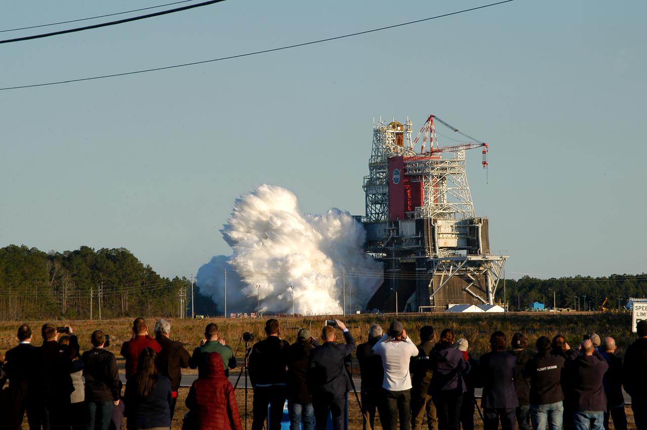 NASA conducts a hot fire test Jan. 16, 2021, of the core stage for the agency’s Space Launch System rocket on the B-2 Test Stand at Stennis Space Center near Bay St. Louis. The hot fire test of the stage’s four RS-25 engines generated a combined 1.6 million pounds of thrust, just as will occur during an actual launch. The hot fire is the final test of the Green Run test series, a comprehensive assessment of the SLS core stage prior to launching the Artemis I mission to the Moon.