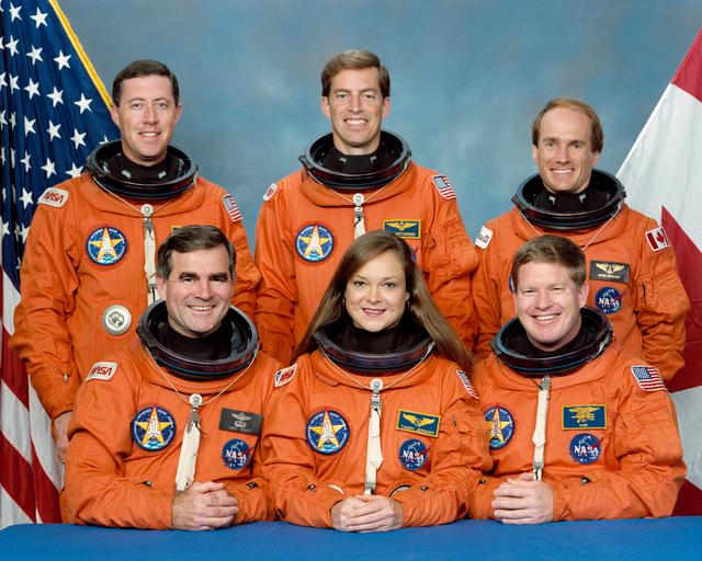 NASA image: STS-52 Columbia, Orbiter Vehicle (OV) 102, official crew portrait