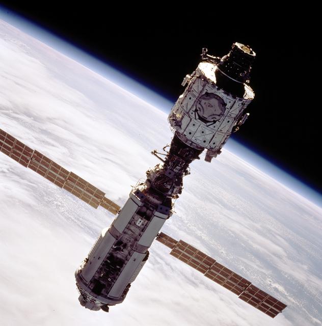 NASA image: Documentation of the ISS during approach