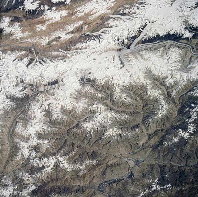 NASA image: Glaciers in the Himalayan Mountains taken from Atlantis during STS-106
