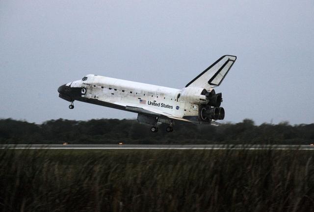 NASA image: STS-116 Landing