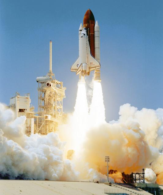 NASA image: STS-121 Launch of the orbiter Discovery