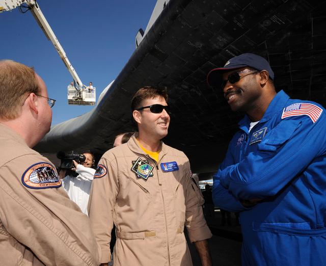 NASA image: 200802200004HQ  Space Shuttle Atlantis (STS-122) Lands