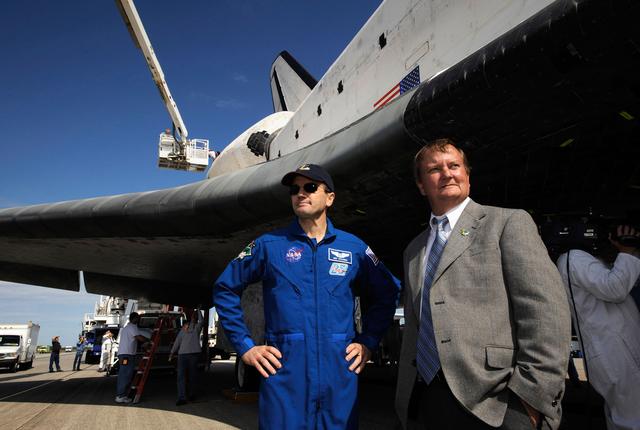 NASA image: 200802200007HQ  Space Shuttle Atlantis (STS-122) Lands