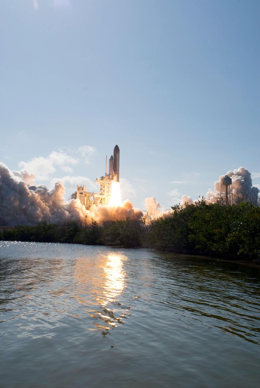 STS124-S-028 (31 May 2008) --- The Space Shuttle Discovery and its seven-member STS-124 crew head toward Earth-orbit and a scheduled link-up with the International Space Station (ISS). Liftoff from Kennedy Space Center's launch pad 39A occurred at 5:02 p.m. (EDT). The STS-124 mission is the 26th in the assembly of the International Space Station. It is the second of three flights launching components to complete JAXA's Kibo laboratory. During the mission, the shuttle crew will install Kibo's large Japanese Pressurized Module and its remote manipulator system. Onboard are astronauts Mark Kelly, commander; Ken Ham, pilot; Karen Nyberg, Mike Fossum, Ron Garan, Greg Chamitoff and Japan Aerospace Exploration Agency (JAXA) astronaut Akihiko Hoshide, all mission specialists. Chamitoff will join Expedition 17 in progress to serve as a flight engineer aboard the station.