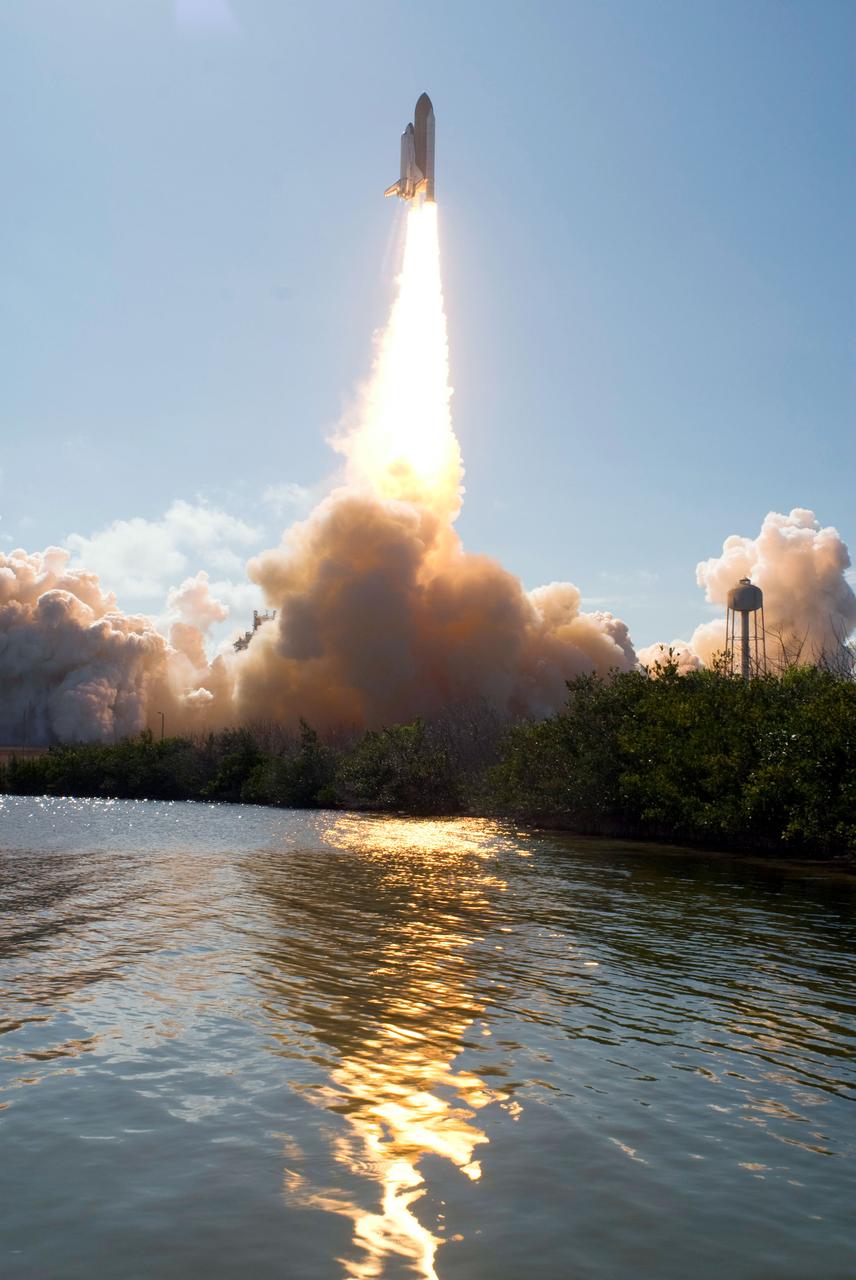 STS124-S-029 (31 May 2008) --- The Space Shuttle Discovery and its seven-member STS-124 crew head toward Earth-orbit and a scheduled link-up with the International Space Station (ISS). Liftoff from Kennedy Space Center's launch pad 39A occurred at 5:02 p.m. (EDT). The STS-124 mission is the 26th in the assembly of the International Space Station. It is the second of three flights launching components to complete JAXA's Kibo laboratory. During the mission, the shuttle crew will install Kibo's large Japanese Pressurized Module and its remote manipulator system. Onboard are astronauts Mark Kelly, commander; Ken Ham, pilot; Karen Nyberg, Mike Fossum, Ron Garan, Greg Chamitoff and Japan Aerospace Exploration Agency (JAXA) astronaut Akihiko Hoshide, all mission specialists. Chamitoff will join Expedition 17 in progress to serve as a flight engineer aboard the station.