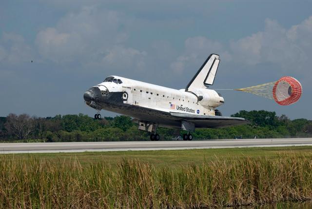 NASA image: STS-124 landing