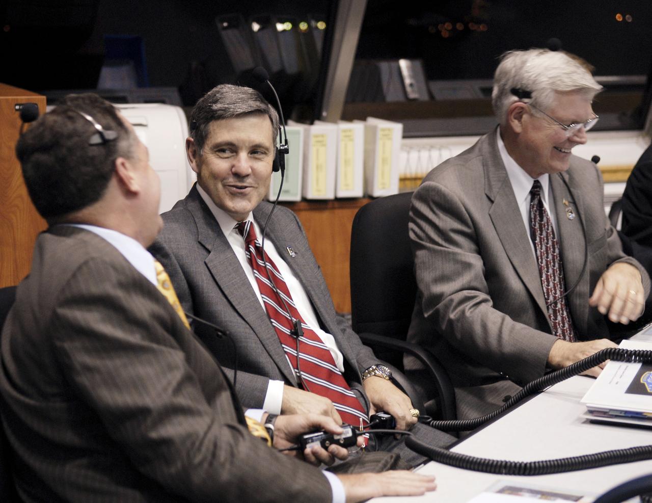 STS126 launch imagery