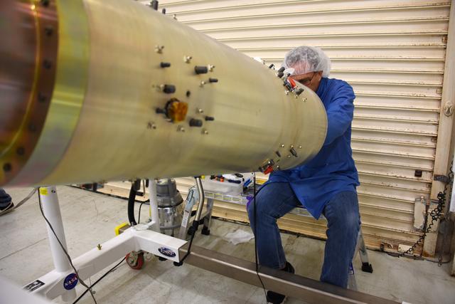 Pegasus XL CYGNSS Microsats Installation on Deployment Module