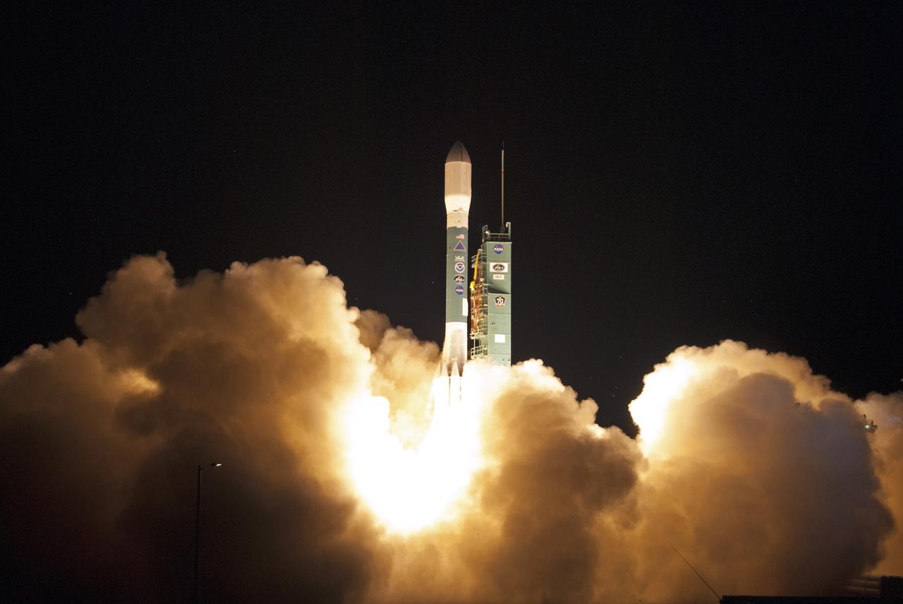 A United Launch Alliance Delta II rocket lifts off from Space Launch Complex 2 at Vandenberg Air Force Base in California carrying the Joint Polar Satellite System-1, or JPSS-1, spacecraft. Built by Ball Aerospace and Technologies Corp. of Boulder, Colorado, JPSS is the first in a series four next-generation environmental satellites in a collaborative program between NOAA and NASA. JPSS-1 will gather measurements of atmospheric, terrestrial and oceanic conditions, including sea and land surface temperatures, vegetation, clouds, rainfall, snow and ice cover, fire locations, atmospheric temperature, water vapor and ozone. Liftoff was at 1:47 a.m. PST (4:47 a.m. EST).