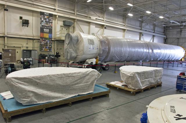 NASA image: InSight Atlas V Boattail Halves Arrival, Offload, Mate 