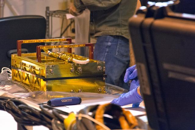 NASA image: InSight Atlas V MARCO Cubesats Installation