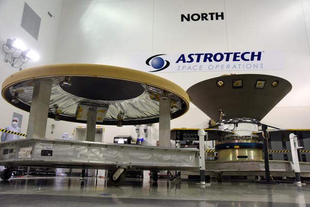 NASA image: InSight Media Day Preparation