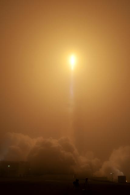 NASA image: InSight Liftoff