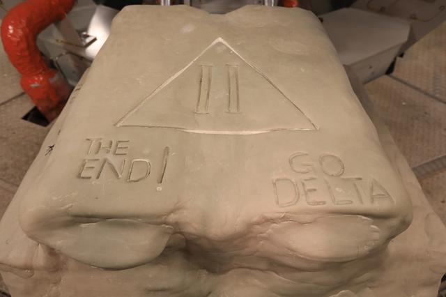 NASA image: Delta II ICESat-2 Rollback