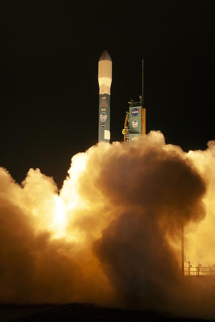 NASA image: Delta II ICESat-2 Liftoff