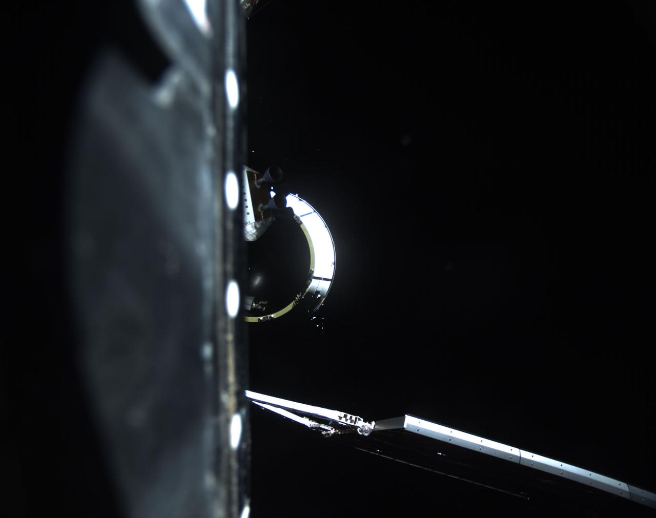 art001e001610 (Nov. 16, 2022) Approximately two hours after Artemis I launch on Nov. 16, 2022, the interim cryogenic propulsion stage separated from Orion after completing the translunar injection burn that put the spacecraft on course toward the Moon.