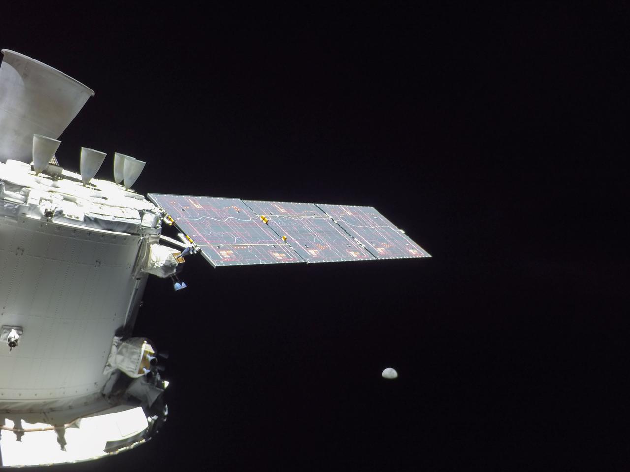 art001e002186 (Dec. 7, 2022) The Moon appears smaller from Orion’s perspective on flight day 22 as the Artemis I spacecraft continues distancing itself from our lunar neighbor, over 125,000 miles away in this image.