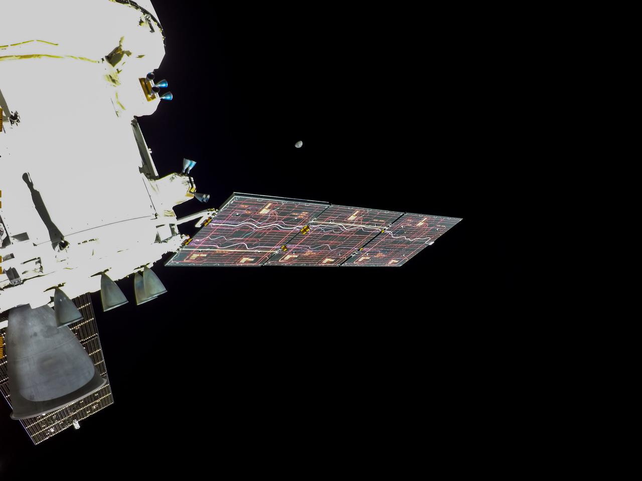 art001e002264 (Dec. 9, 2022) Orion’s distance from the Moon continues to increase on flight day 24 of the Artemis I mission as it heads back to Earth and a splashdown at 12:40 p.m. Sunday, Dec. 11. When this photo was taken using a camera mounted on one of Orion’s four solar arrays, the spacecraft was over 200,000 miles away from our lunar neighbor.