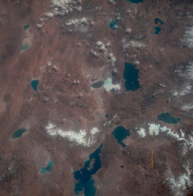NASA image: Highlands of Tibet as seen from the Apollo 7 spacecraft