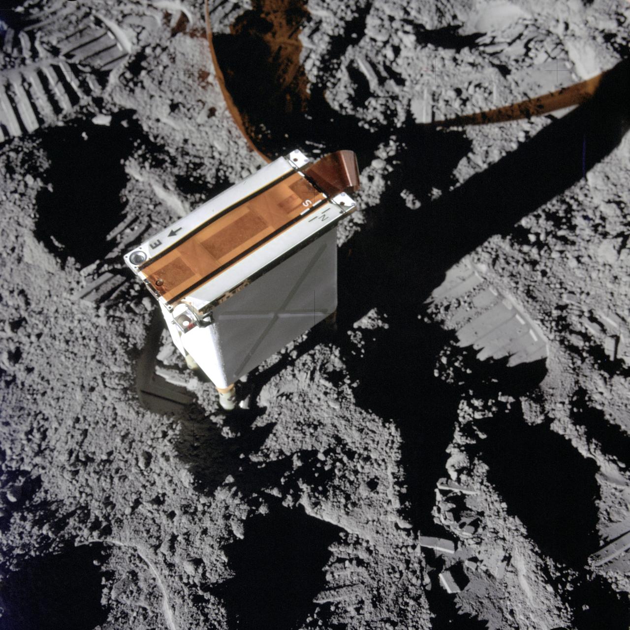 AS14-67-9364 (5 Feb. 1971) --- A close-up view of the charged particle lunar environment experiment (CPLEE), a component of the Apollo lunar surface experiments package (ALSEP) which was deployed on the moon by the Apollo 14 astronauts. While astronauts Alan B. Shepard Jr., commander, and Edgar D. Mitchell, lunar module pilot, descended in the Lunar Module (LM) to explore the moon, astronaut Stuart A. Roosa, command module pilot, remained with the Command and Service Modules (CSM) in lunar orbit.