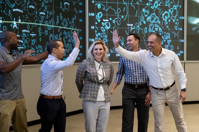 NASA image: astronaut-candidates-cheer-after-swearing-in-ceremony_51817953647_o